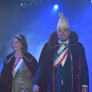 Das Memmelsdorfer Prinzenpaar der Session 2025/2026: Seine Tollität Thomas II. und Ihre Lieblichkeit Jessica I. sind in Memmelsdorf bestens bekannt